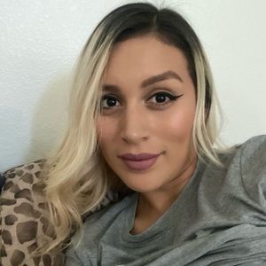 Meet your Posher, Julissa